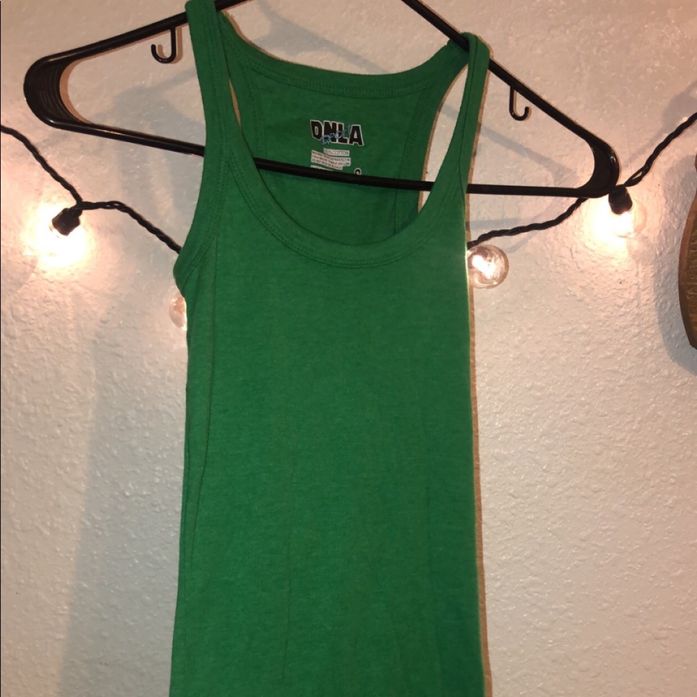 2 form fitting tank top bundle